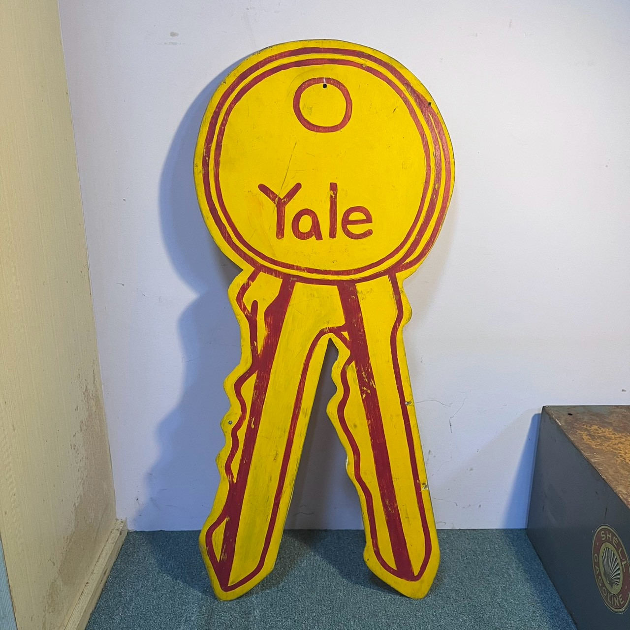 Yale double key sign - two-sided 耶魯Yale雙面鑰匙招牌 - 雙面